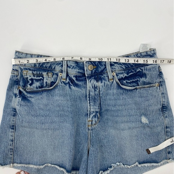 Good American Classic Cut off Shorts size 10 - Picture 11 of 11